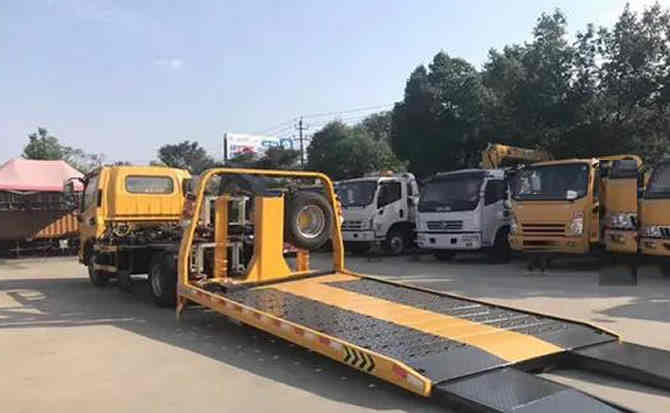 孟连汽车中途维修案例